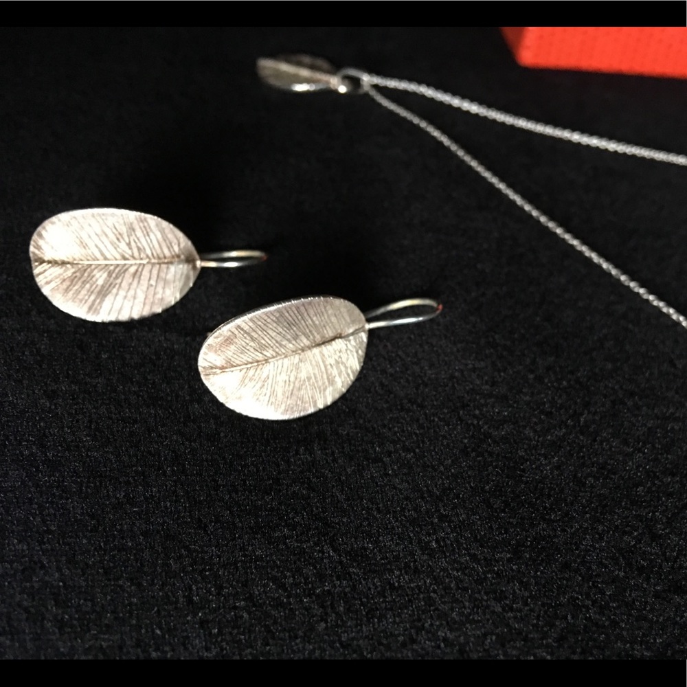 Sterling silver matching leaf jewelry by Sikara